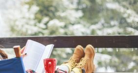 ۶ کتاب خواندنی با حال‌وهوای برفی برای روزهای سرد زمستان